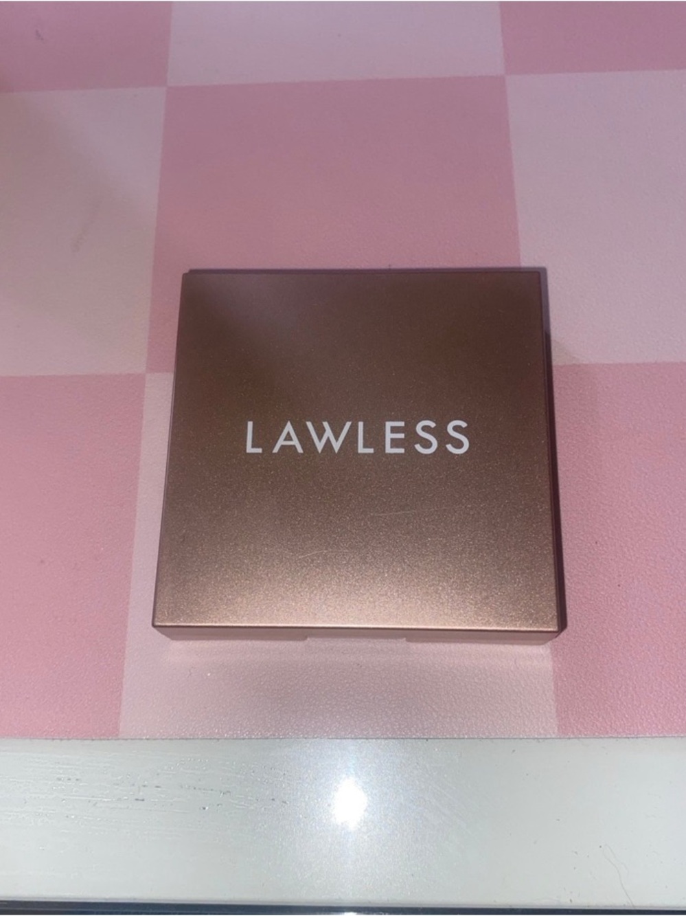 LAWLESS Rose Gold Compact Makeup Palette soft cream blush